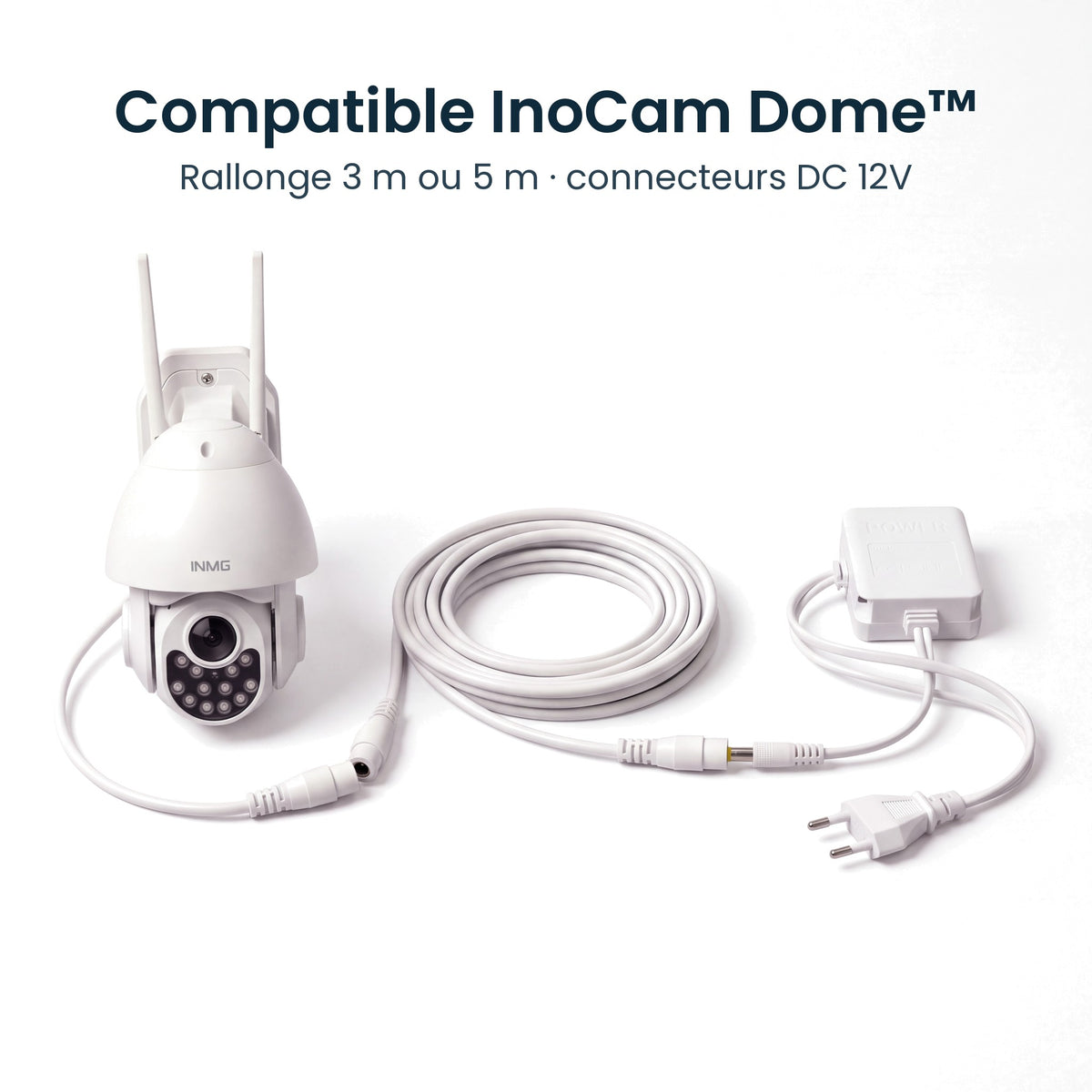 Rallonge d'alimentation compatible InoCam Dome, branchée entre la caméra et l'adaptateur, fond blanc